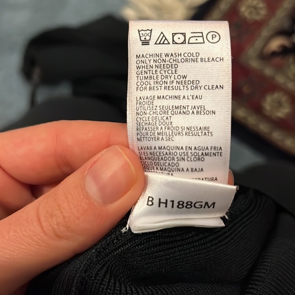 BCBG MAXAZRIA BLACK SPANDEX DRESS SIZE SMALL - Picture 5 of 5